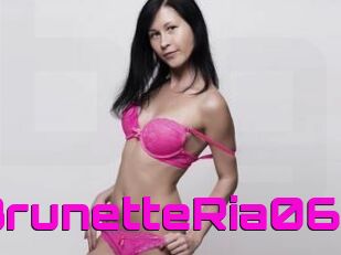BrunetteRia06