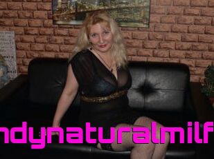 Blondynaturalmilf