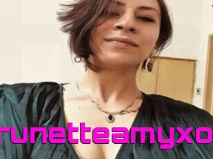 Brunetteamyxo