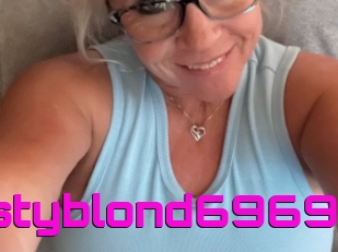 Bustyblond6969