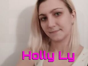 Holly_Ly