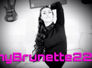 HornyBrunette22