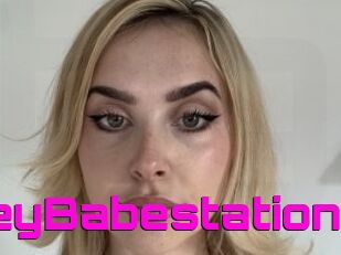 LilyWolsleyBabestation