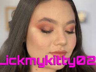 Lickmykitty02