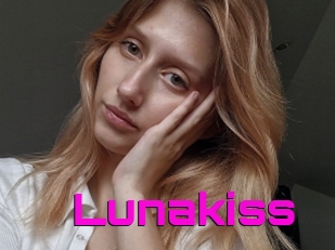 Lunakiss