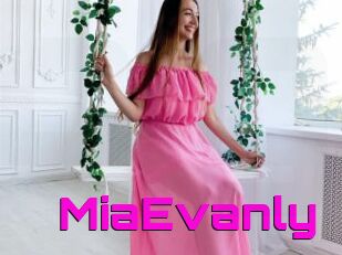 MiaEvanly