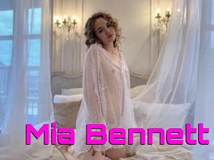 Mia_Bennett