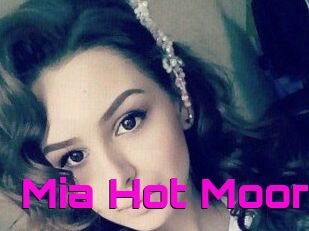 Mia_Hot_Moon