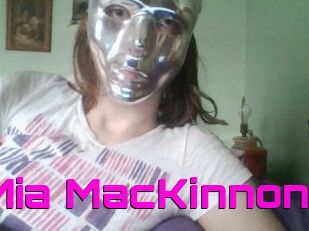 Mia_MacKinnon