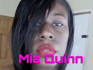 Mia_Quinn