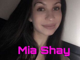 Mia_Shay