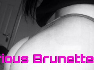Mysterious_Brunette