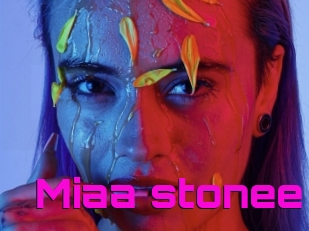 Miaa_stonee