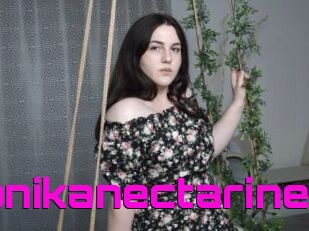 Monikanectarine