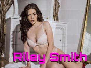 Riley_Smith