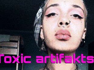 Toxic_artifakts