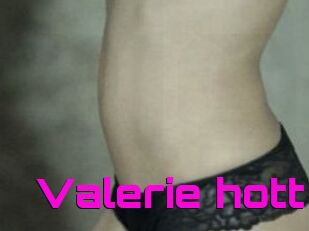 Valerie_hott